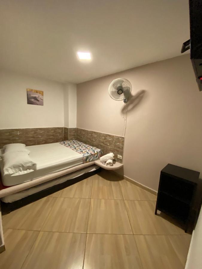 Poblado Living Hotel Медельин Экстерьер фото
