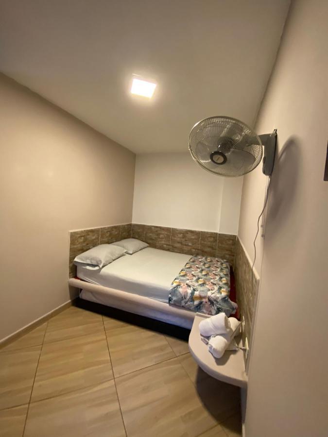 Poblado Living Hotel Медельин Экстерьер фото