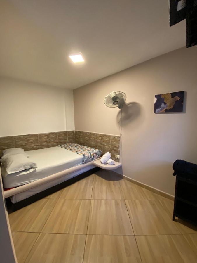 Poblado Living Hotel Медельин Экстерьер фото